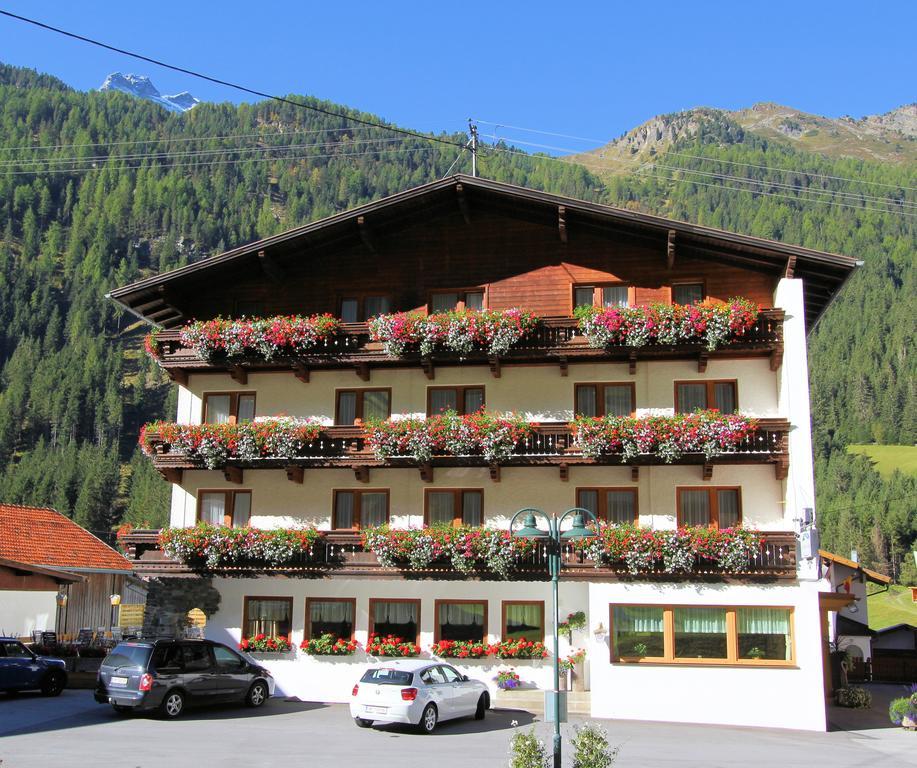 Hotel St-Leonhard Sankt Leonhard im Pitztal Exterior photo